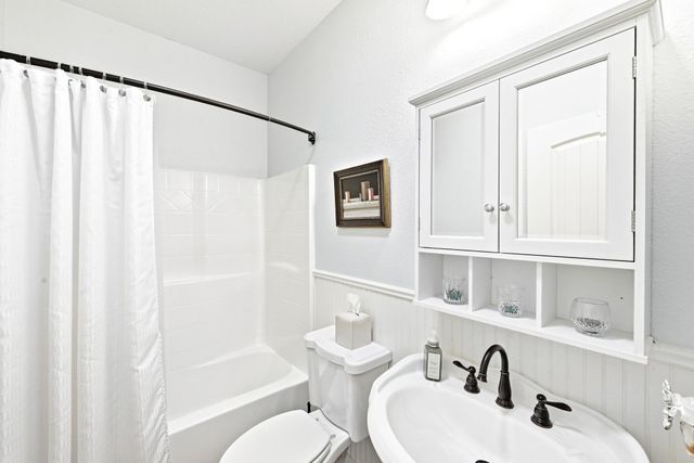 225 Blue Water CV, Wimberley, TX 78676