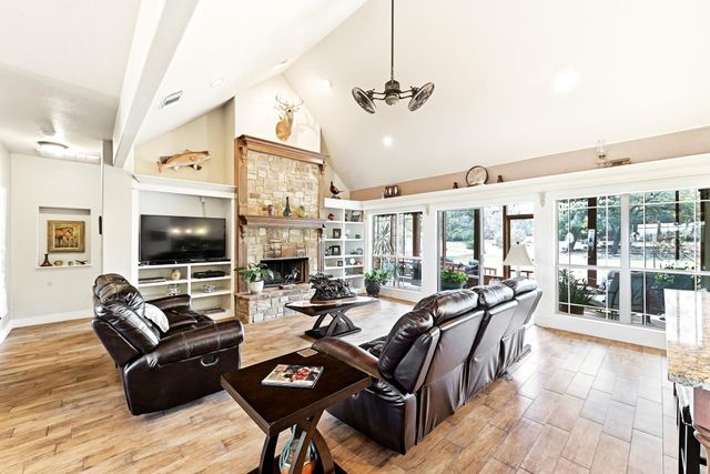225 Blue Water CV, Wimberley, TX 78676