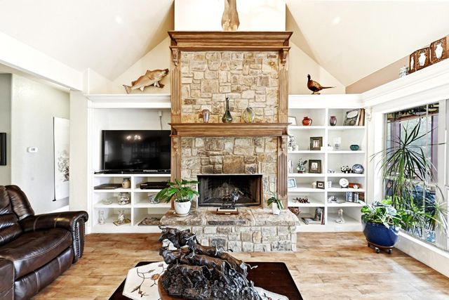 225 Blue Water CV, Wimberley, TX 78676