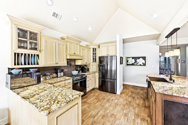 225 Blue Water CV, Wimberley, TX 78676