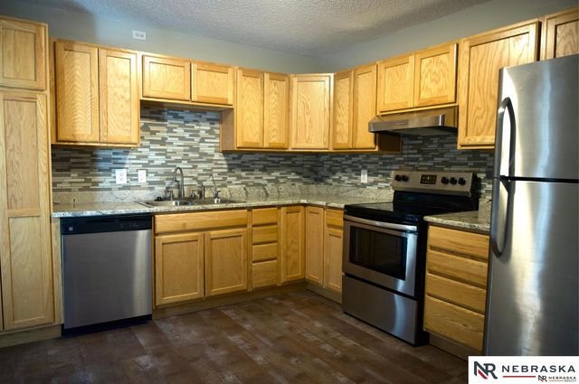 13741 Jamestown Street, Waverly, NE 68462