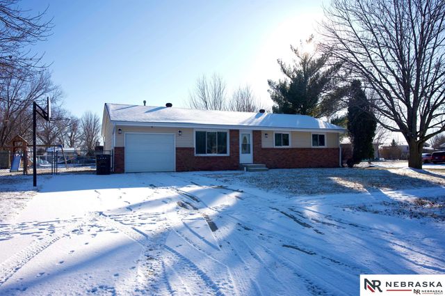 13741 Jamestown Street, Waverly, NE 68462