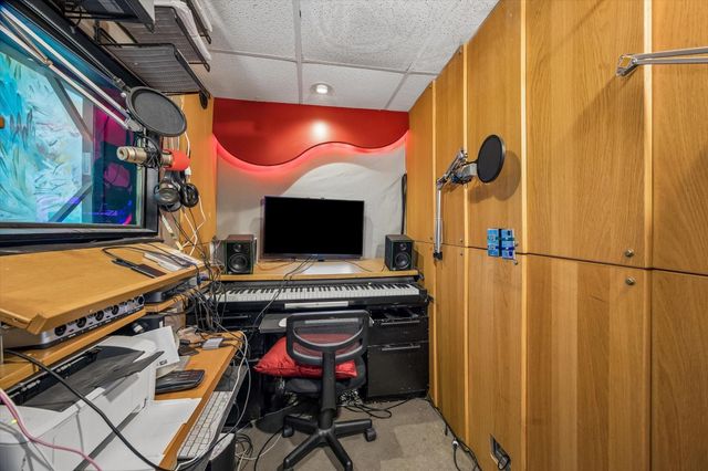 715 Broadway Street, Galveston, TX 77550