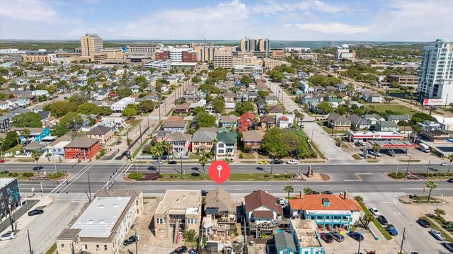 715 Broadway Street, Galveston, TX 77550