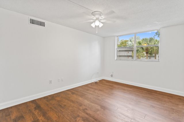 9091 Lime Bay Boulevard 210, Tamarac, FL 33321
