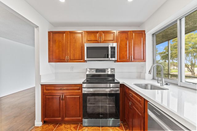 9091 Lime Bay Boulevard 210, Tamarac, FL 33321