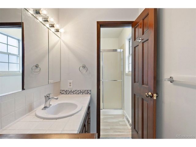 8742 E Amherst Dr A, Denver, CO 80231