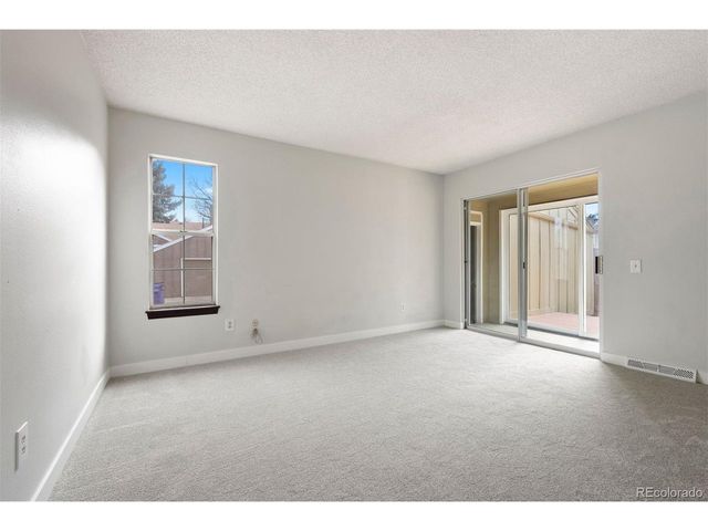 8742 E Amherst Dr A, Denver, CO 80231