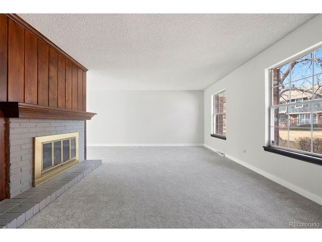 8742 E Amherst Dr A, Denver, CO 80231