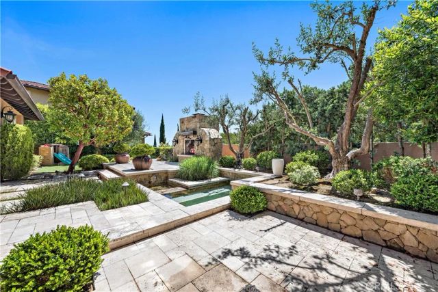 16 Sunset Cove, Newport Coast, CA 92657