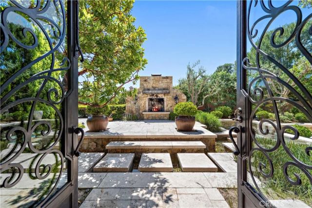 16 Sunset Cove, Newport Coast, CA 92657