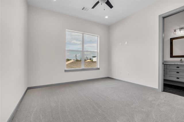 1207 E 28th Street, Houston, TX 77009