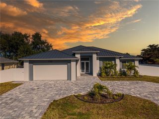 1123 NE 10th ST, Cape Coral, FL 33909