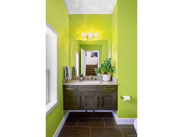 750 Kearney St, Denver, CO 80220