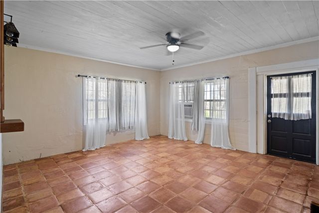 12318 Highway 359, Sandia, TX 78383