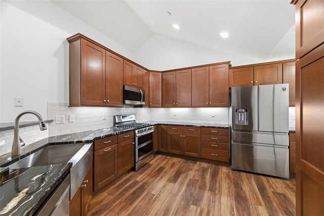400 Spring Valley Dr, Jackson Twp, PA 16063