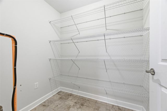 400 Spring Valley Dr, Jackson Twp, PA 16063