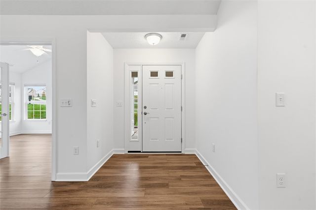 400 Spring Valley Dr, Jackson Twp, PA 16063