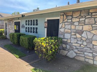 3752 Tanglewilde Street B3, Houston, TX 77063