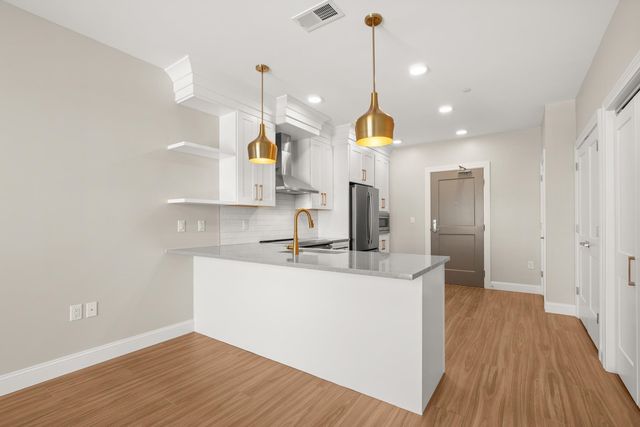 99 Foundry Pl Unit 412, Portsmouth, NH 03801