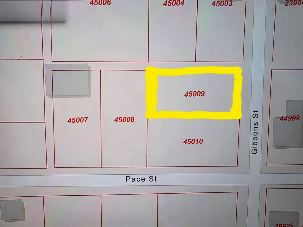 1410 Gibbons Street, Greenville, TX 75401