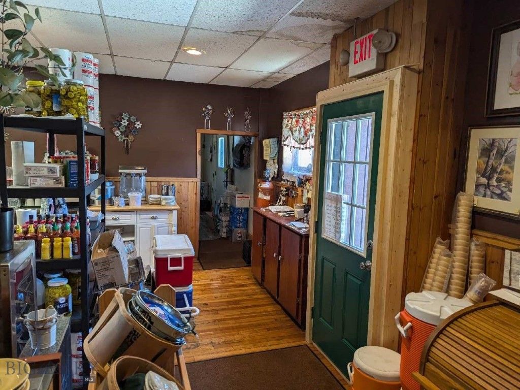 3 N Woodard Avenue, Absarokee, MT 59001 photo 10