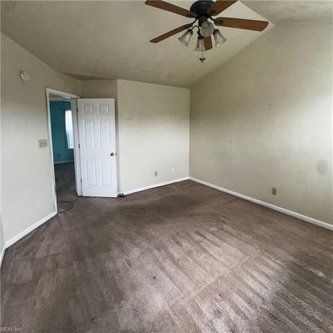 6418 Aberdeen PL, Suffolk, VA 23435