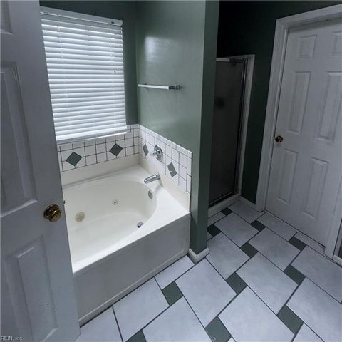 6418 Aberdeen PL, Suffolk, VA 23435