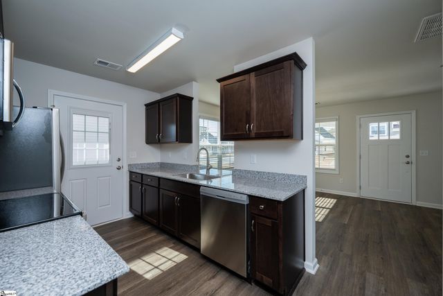 208 Waltham Court, Greenville, SC 29617