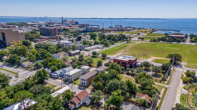 400 BLK W Intendencia St, Pensacola, FL 32502