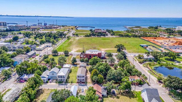 400 BLK W Intendencia St, Pensacola, FL 32502