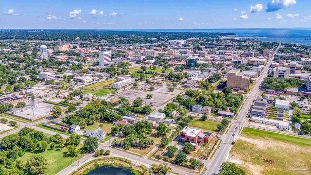 400 BLK W Intendencia St, Pensacola, FL 32502