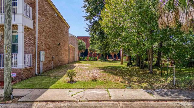 400 BLK W Intendencia St, Pensacola, FL 32502
