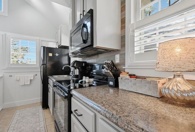 246 NE Maggie Circle, Steinhatchee, FL 32359