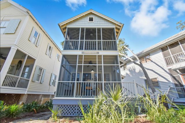 246 NE Maggie Circle, Steinhatchee, FL 32359