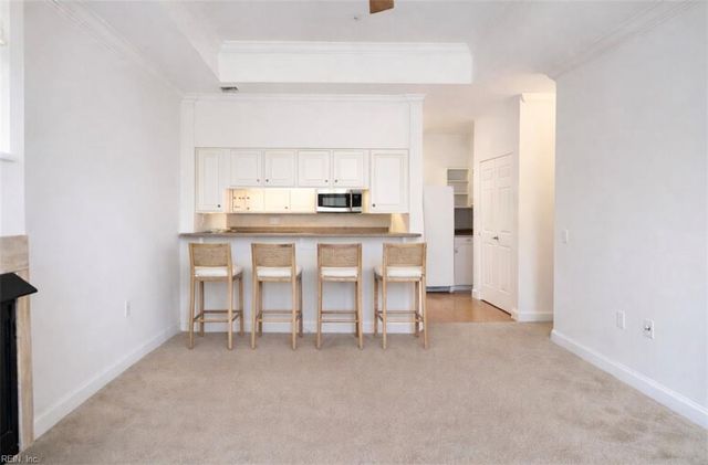 300 Riveranne Ct Apt 313, Virginia Beach, VA 23462