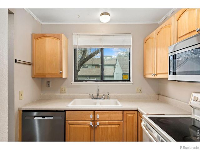 1610 Westbridge Drive 18, Fort Collins, CO 80526