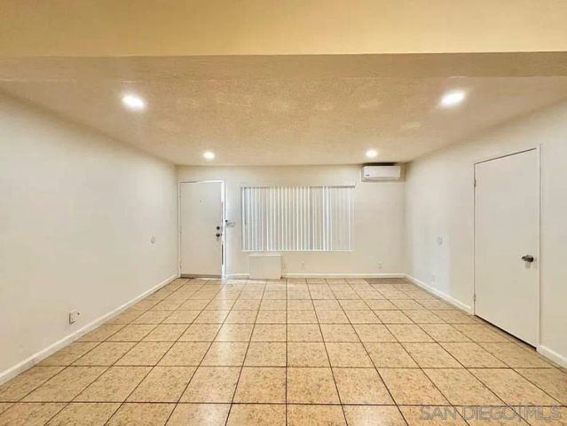 9360 San Diego 3, Spring Valley, CA 91977