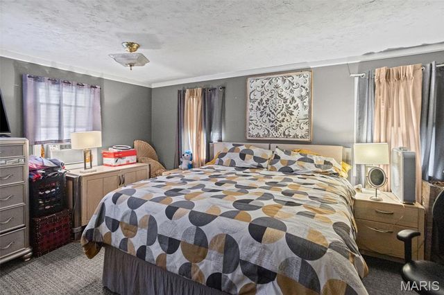 208 Cove Court, Caseyville, IL 62232