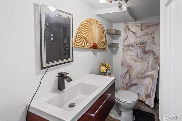 208 Cove Court, Caseyville, IL 62232