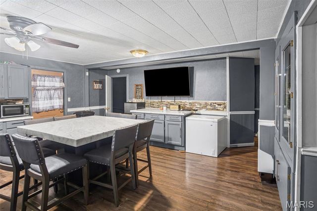 208 Cove Court, Caseyville, IL 62232