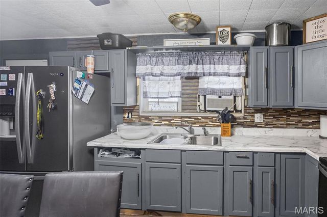 208 Cove Court, Caseyville, IL 62232