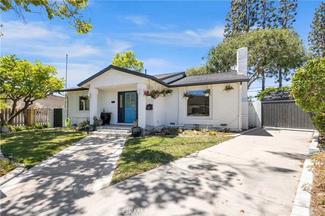 6813 E Los Santos, Long Beach, CA 90815
