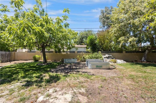 6813 E Los Santos, Long Beach, CA 90815