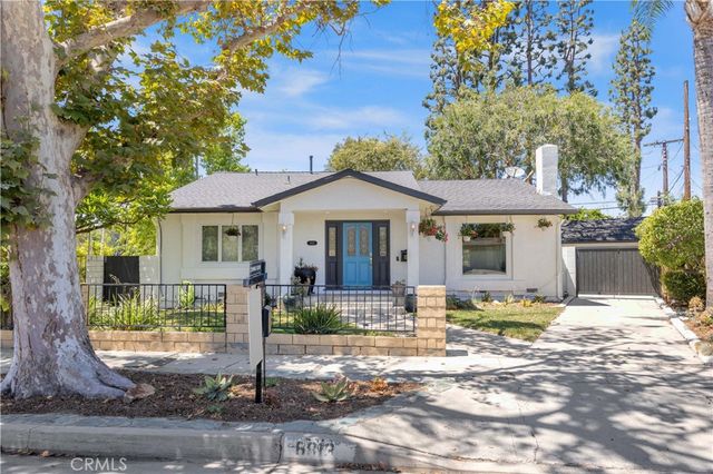6813 E Los Santos, Long Beach, CA 90815