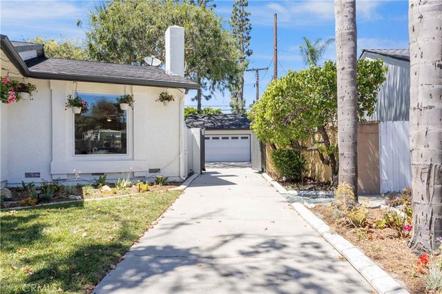 6813 E Los Santos, Long Beach, CA 90815