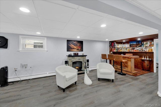 279 Throggs Neck Boulevard, Bronx, NY 10465