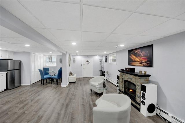 279 Throggs Neck Boulevard, Bronx, NY 10465