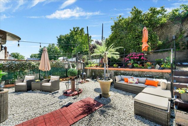 279 Throggs Neck Boulevard, Bronx, NY 10465