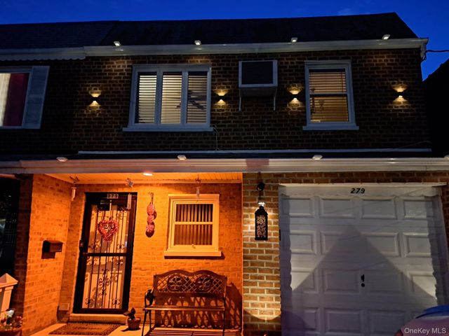 279 Throggs Neck Boulevard, Bronx, NY 10465